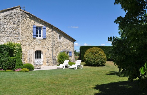 Lussan House | BETWEEN PROVENCE AND ARDECHE MAS CHAZEL GUEST HOUSE NEAR UZES, NÎMES