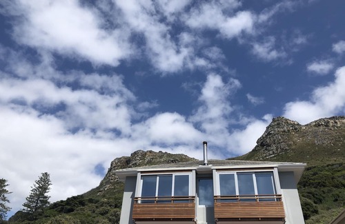 Kalk Bay Apartment | Between The Mountain And The Sea