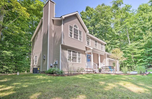 Beulah Cottage | Beulah Family Home ~ 2 Mi to Dtwn + Beach!