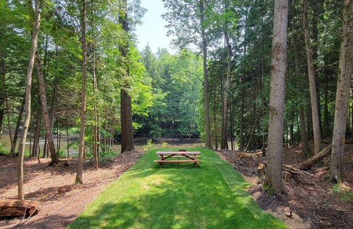Germfask Cabin | Bevs Bald Eagles Nest in Germfask 35 min from Pictured Rocks