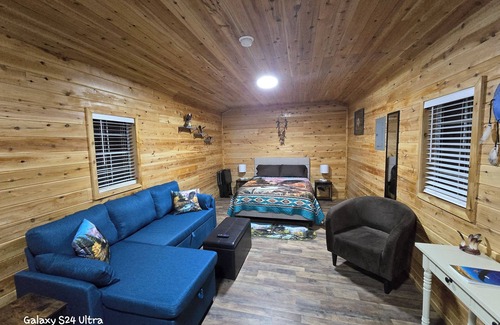 Germfask Cabin | Bevs Bald Eagles Nest in Germfask 35 min from Pictured Rocks