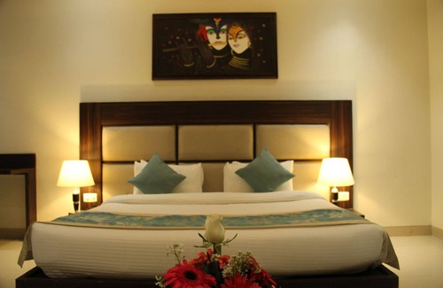Sikandra Hotel | Bhawna Clarks Inn - Agra