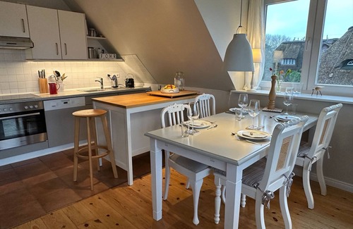 Nieblum Apartment | Bi de Süd 45/5 - a few minutes to the beach - Reetblick West