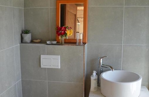 Barrydale House | Bibi's Joy