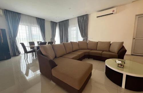 Lumut House | Bichrome Marina Island Private Villa Pangkor Lumut