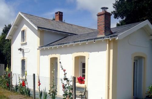 Sigournais House | Bienvenue à la halte de Sigournais ancienne Gare