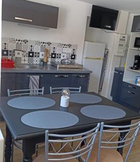 Bazoilles-sur-Meuse Apartment | Bienvenue en bord de meuse