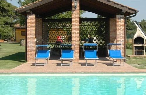 Le Piazze Villa | Big and Old stone farmhouse with private pool, beautiful landscape!