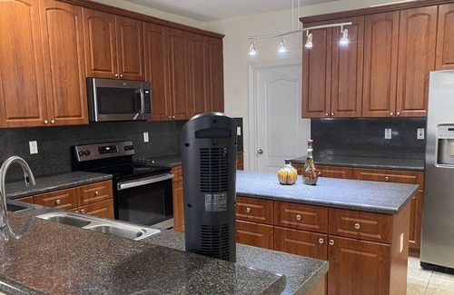 Tamiami House | Big/Beautiful in the heart of Miami with Jacuzzi