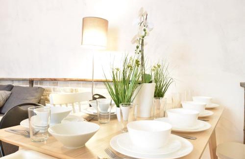 Wilten Apartment | Big place in city center with parking