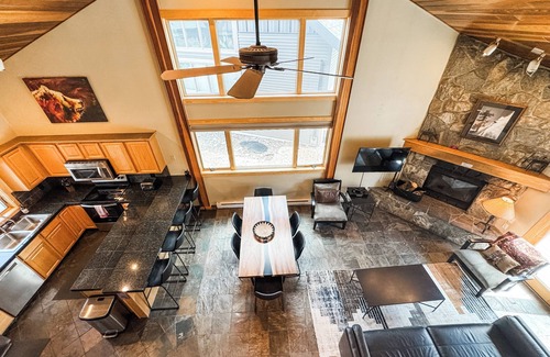 Big Horn Condo | Big Sky Condo - 3 Bed/3 Bath Ski in Ski Out!