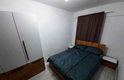 Petrosani Condo | Big Sweet Home
