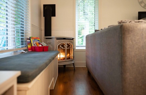 Tobermory House | Big Tub Paradise - Tranquil Oasis Surrounded by Nature