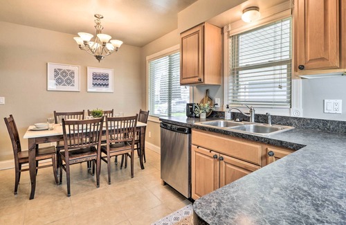 Billings House | Billings Abode w/Grill: Walk to Park & Shops