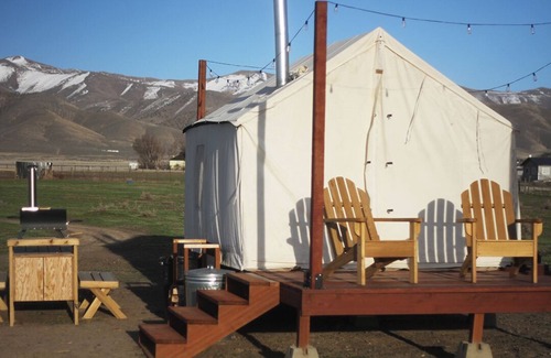 Golconda RV Rental | "Billy The Kid" Glamp Tent