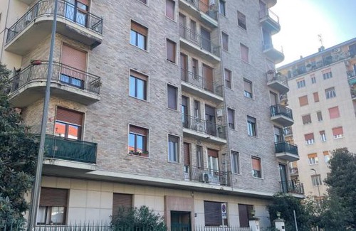 Giambellino Apartment | Bilocale Metro 4 blu Frattini - airport Linate