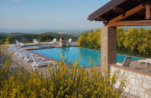 San Venanzo House | Bio Agriturismo Olivastrella