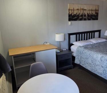 Wainwright Hotel | Bio Vista Motel