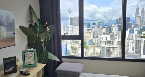 Pudu Apartment | Bird of Paradise 2BR with KL View & Gorgeous pool