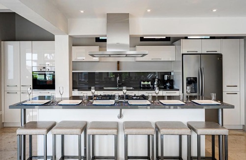 Noord Villa | Bird of Paradise Villa