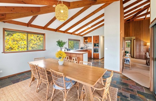 Eagle Bay House | Birdie Beach House - anyone for tennis?