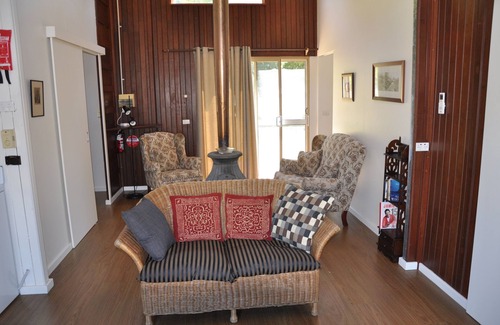Balingup Cottage | Birdwood Park Estate Farm Stay