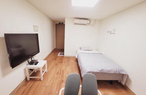 Bupyeong House | BK Room