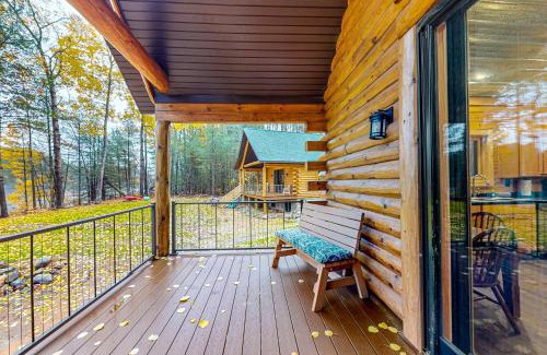 Tomahawk House | Black Bear Cabin