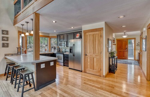 Black Butte Ranch House | Black Butte Ranch Glaze Meadow 085