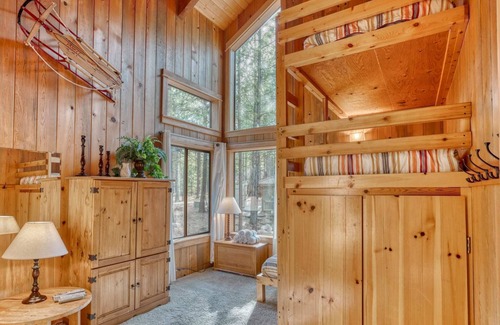 Black Butte Ranch House | Black Butte Ranch Glaze Meadow 085