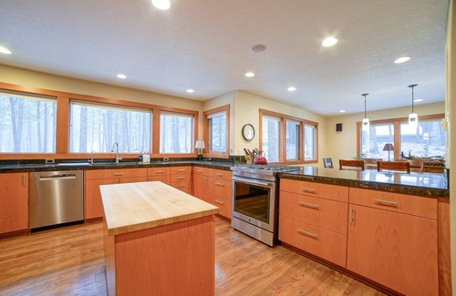 Black Butte Ranch House | Black Butte Ranch Glaze Meadow 223