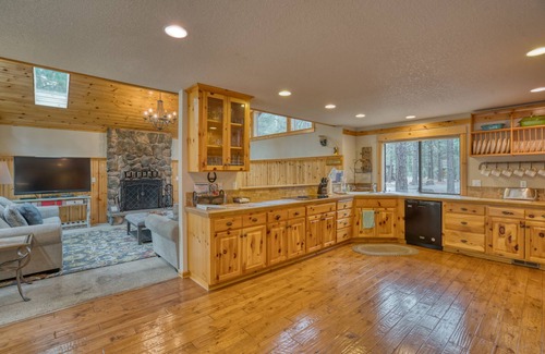 Black Butte Ranch House | Black Butte Ranch South Meadow 101