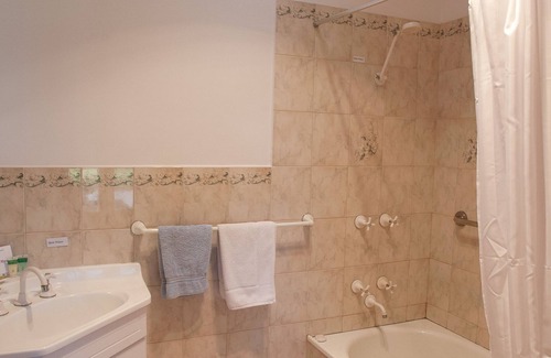 Orroroo Bed & Breakfast | Black Jack Get-A-Way - Nana's Home