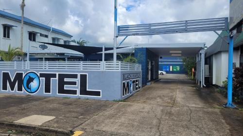 Innisfail Hotel | Black Marlin Motel