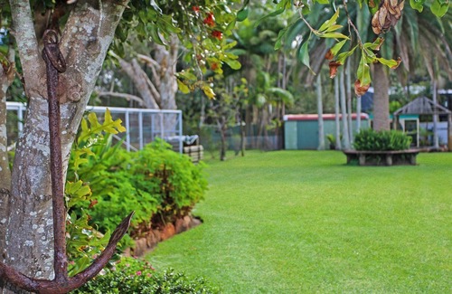 Pindimar House | Black Possum Cottage - Views of the Bay