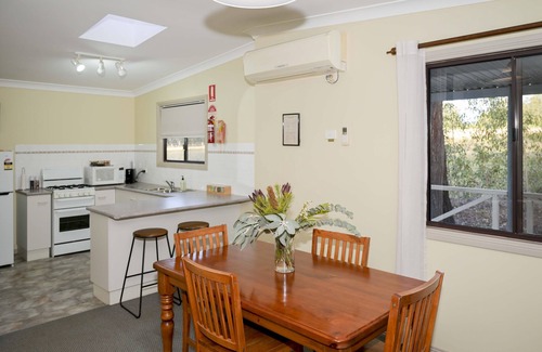 Pokolbin Cabin | Black Wattle Cabin 10 - 2 bedroom with 2 x queen beds