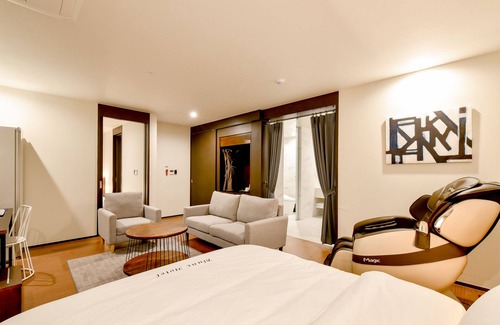 Gangseo District Hotel | BLANC Business Hotel
