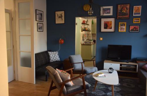 Ujlak Apartment | Bleak House - Bauhaus home in greener Budapest