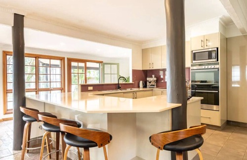 Lake Munmorah Cabin | Blissful Lakefront Pool & Oasis