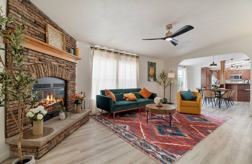 Burdett House | Blissfull cottage with Hot Tub and rolling hills!