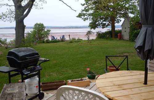 Kingsport Cottage | Blomidon Rose Fan Cottage by the Water