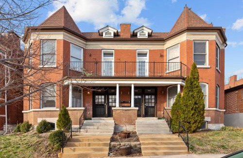 Shaw House | Blooming Memories | JZ Vacation Rentals