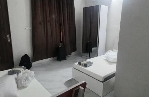 Holhudhoo House | Blossom Retreat
