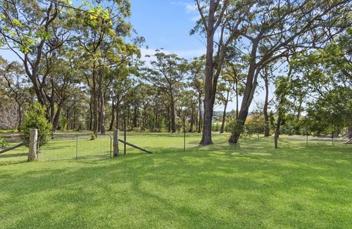 Bilpin House | BLUE APPLE LODGE - a fabulous mountain holiday escape! SPECIALS ON NOW !