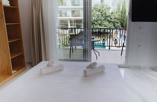 Nea Iraklitsa Hotel | Blue Bay Hotel
