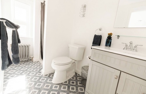 Francestown Hotel | Blue Bear Inn