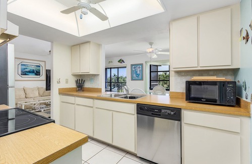 Pine Island Center Condo | Blue Crab Key Condo! Two Bedroom Two Bathroom!