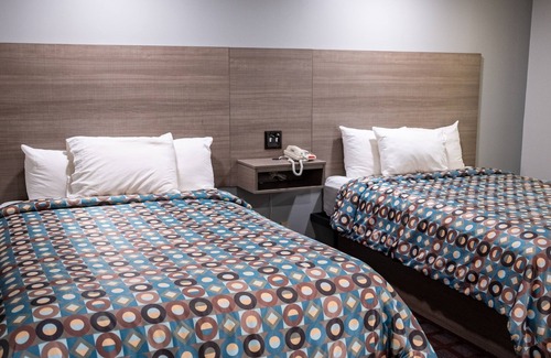 North Eastham Hotel | Blue Dolphin Inn