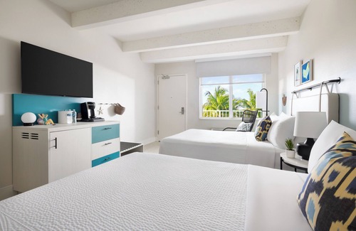 New Town Hotel | Blue Flamingo Resort Key West
