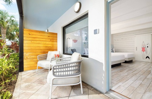 New Town Hotel | Blue Flamingo Resort Key West